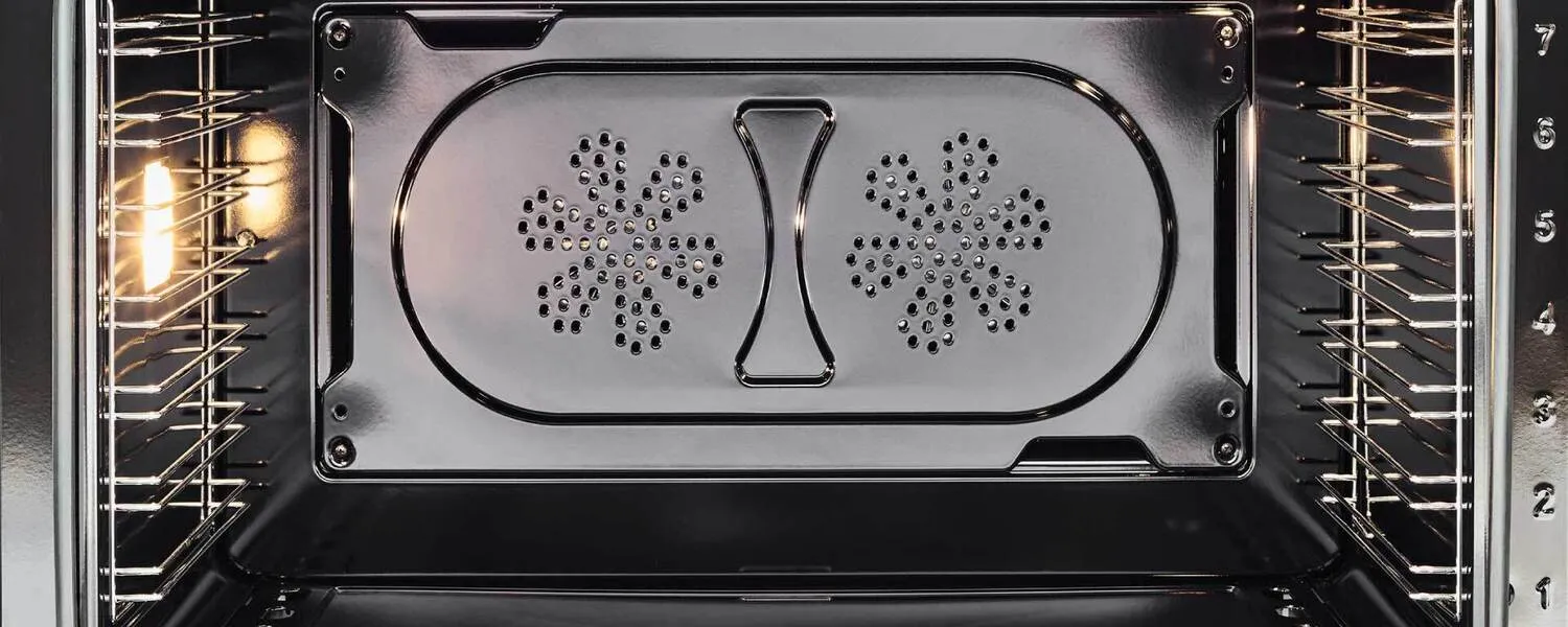 Bertazzoni PRO366BCFGMBIT 36 Inch All Gas Range, 6 Brass Burners And Cast Iron Griddle Bianco