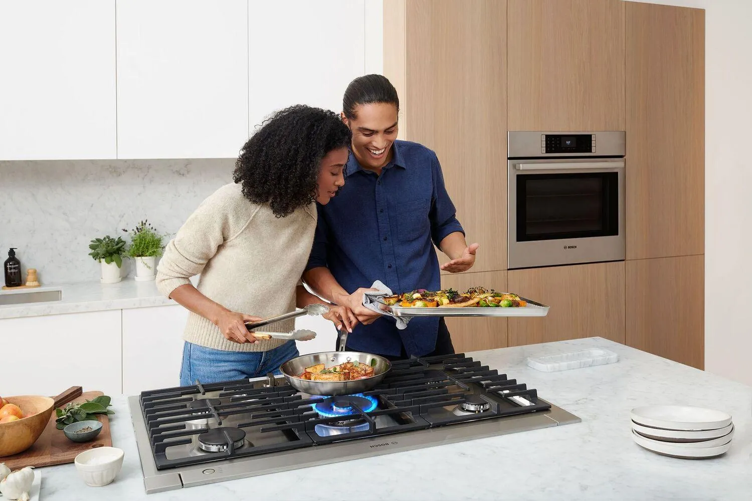 Bosch NGM8659UC 800 Series Gas Cooktop 36" Stainless Steel Ngm8659Uc