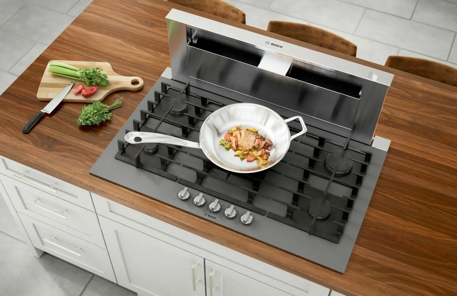 Bosch NGMP677UC Benchmark? Gas Cooktop 36'' Hard Glass, Dark Silver Ngmp677Uc