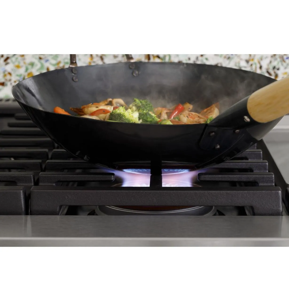 Cafe C2Y486P4TW2 Caf&#8482; 48" Smart Dual-Fuel Commercial-Style Range With 6 Burners And Griddle (Natural Gas)