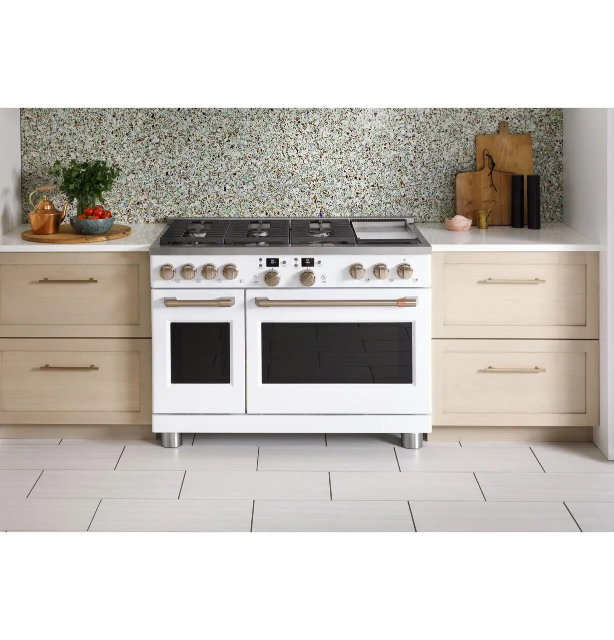 Cafe C2Y486P4TW2 Caf&#8482; 48" Smart Dual-Fuel Commercial-Style Range With 6 Burners And Griddle (Natural Gas)