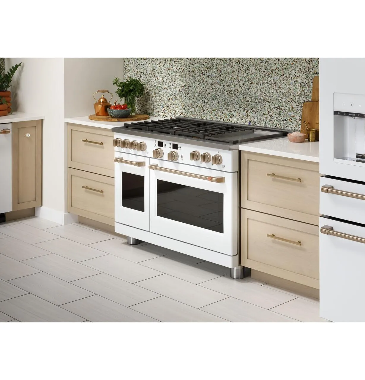 Cafe C2Y486P4TW2 Caf&#8482; 48" Smart Dual-Fuel Commercial-Style Range With 6 Burners And Griddle (Natural Gas)