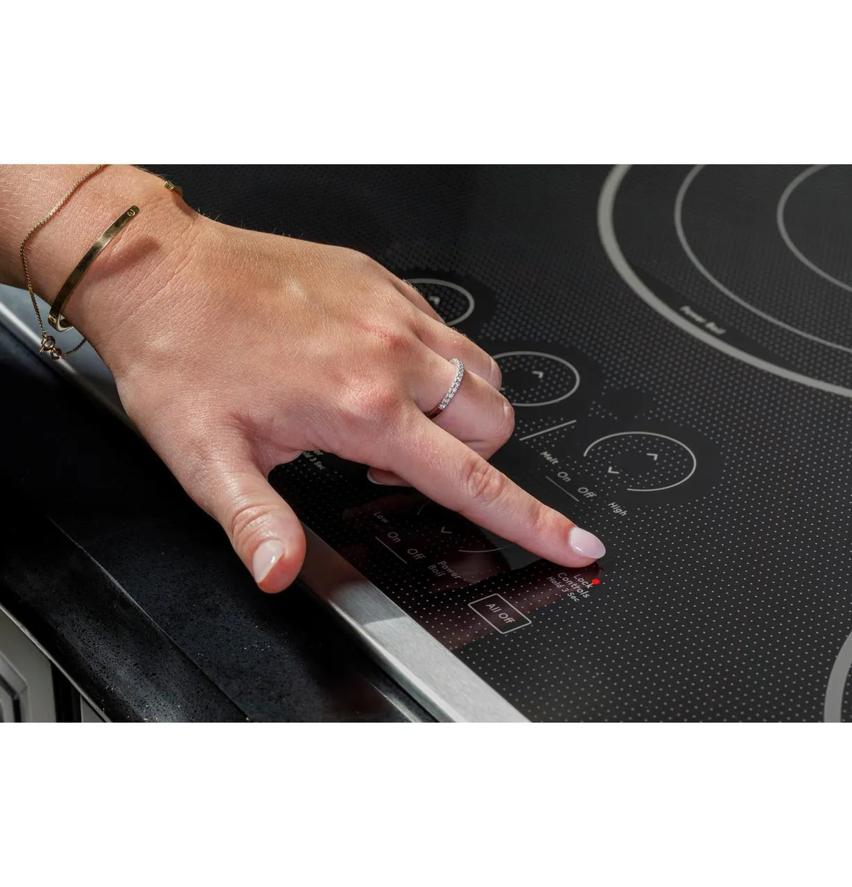 Cafe CEP90301TBB Caf&#8482; 30" Touch-Control Electric Cooktop