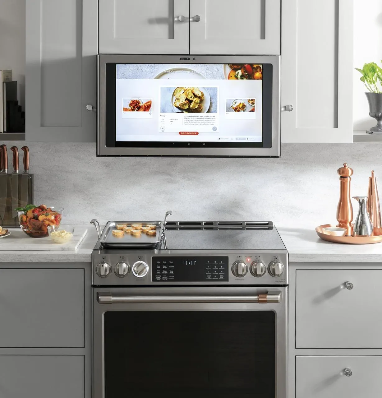 Cafe CHS90XP2MS1 Caf&#8482; 30" Smart Slide-In, Front-Control, Induction And Convection Range With In-Oven Camera