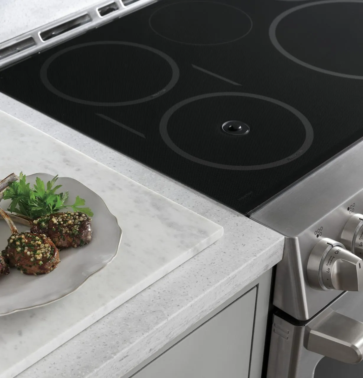 Cafe CHS90XP2MS1 Caf&#8482; 30" Smart Slide-In, Front-Control, Induction And Convection Range With In-Oven Camera