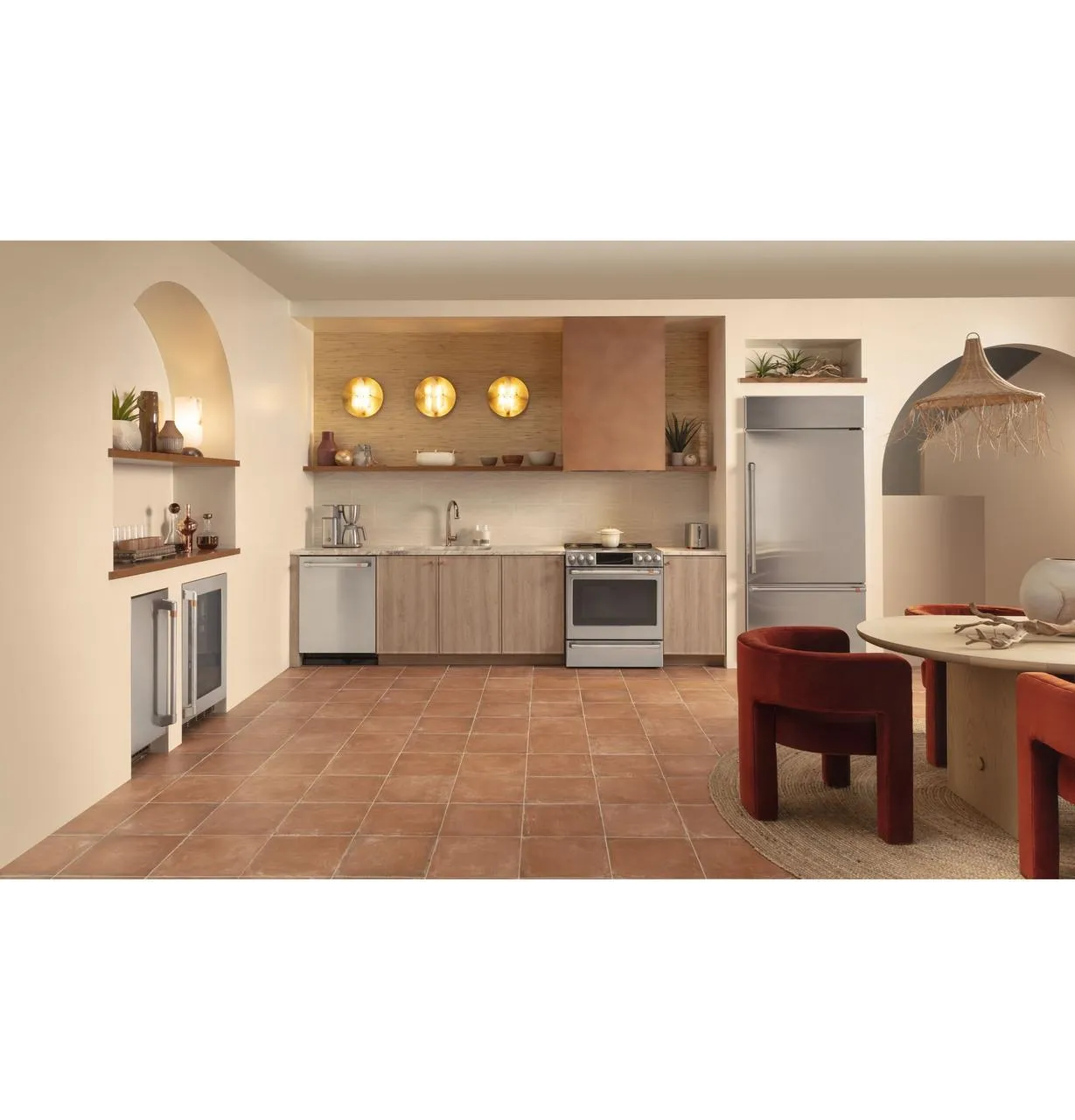 Cafe CHS90XP2MS1 Caf&#8482; 30" Smart Slide-In, Front-Control, Induction And Convection Range With In-Oven Camera