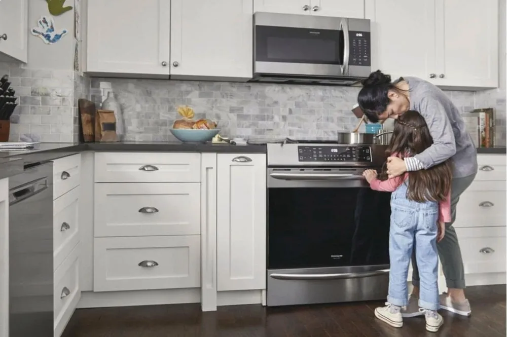 Frigidaire FGIH3047VF Frigidaire Gallery 30'' Front Control Induction Range With Air Fry