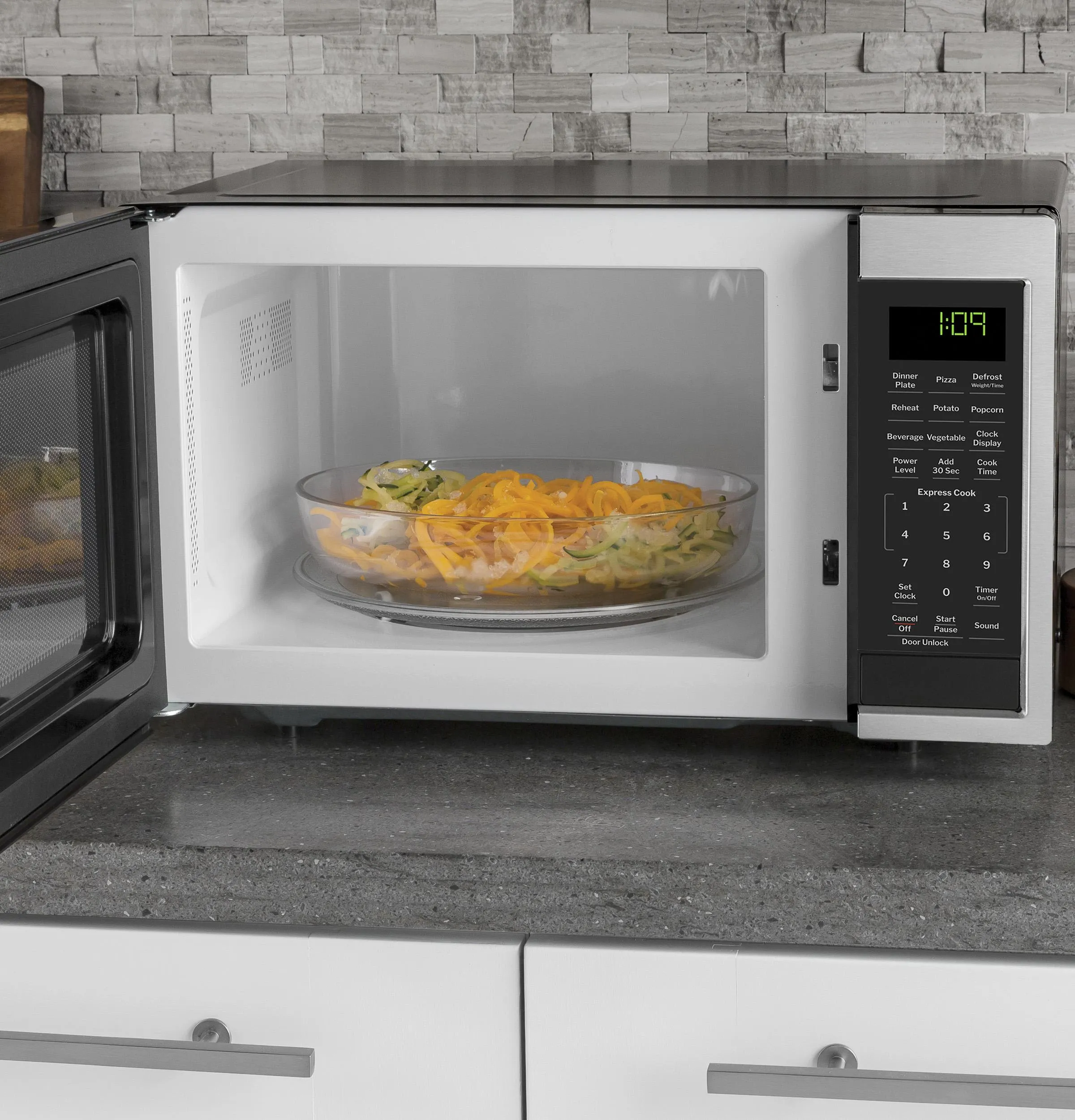Ge Appliances GCST09N1WSS Ge 0.9 Cu. Ft. Capacity Countertop Microwave Oven