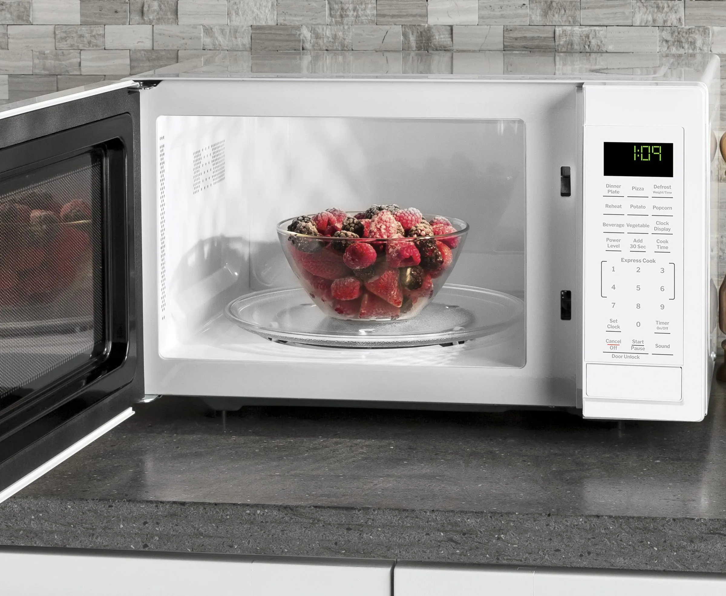 Ge Appliances GCST09N1WWW Ge 0.9 Cu. Ft. Capacity Countertop Microwave Oven