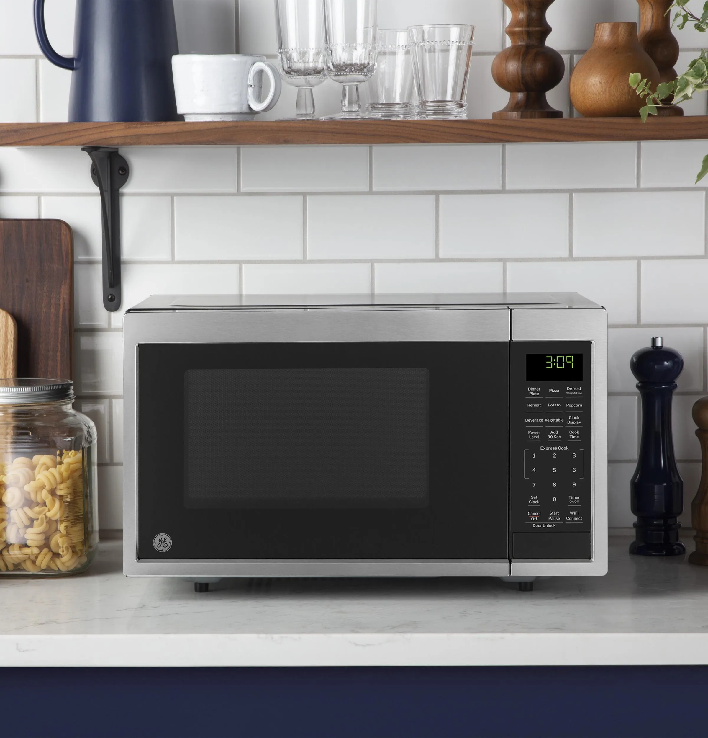Ge Appliances GCST09U1WSS Ge 0.9 Cu. Ft. Capacity Smart Countertop Microwave Oven With Scan-To-Cook Technology