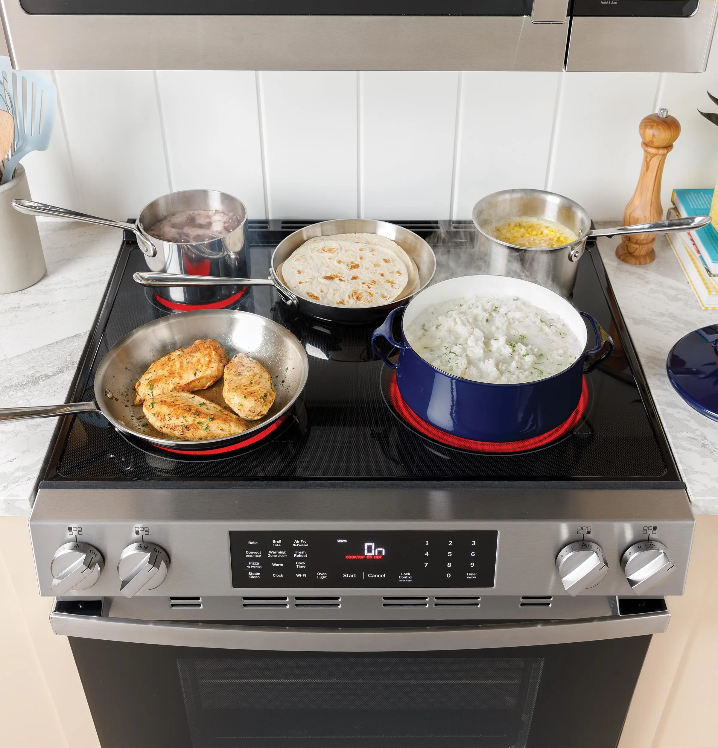 Ge Appliances GRF500PVWW Ge? 30" Free-Standing Electric Range