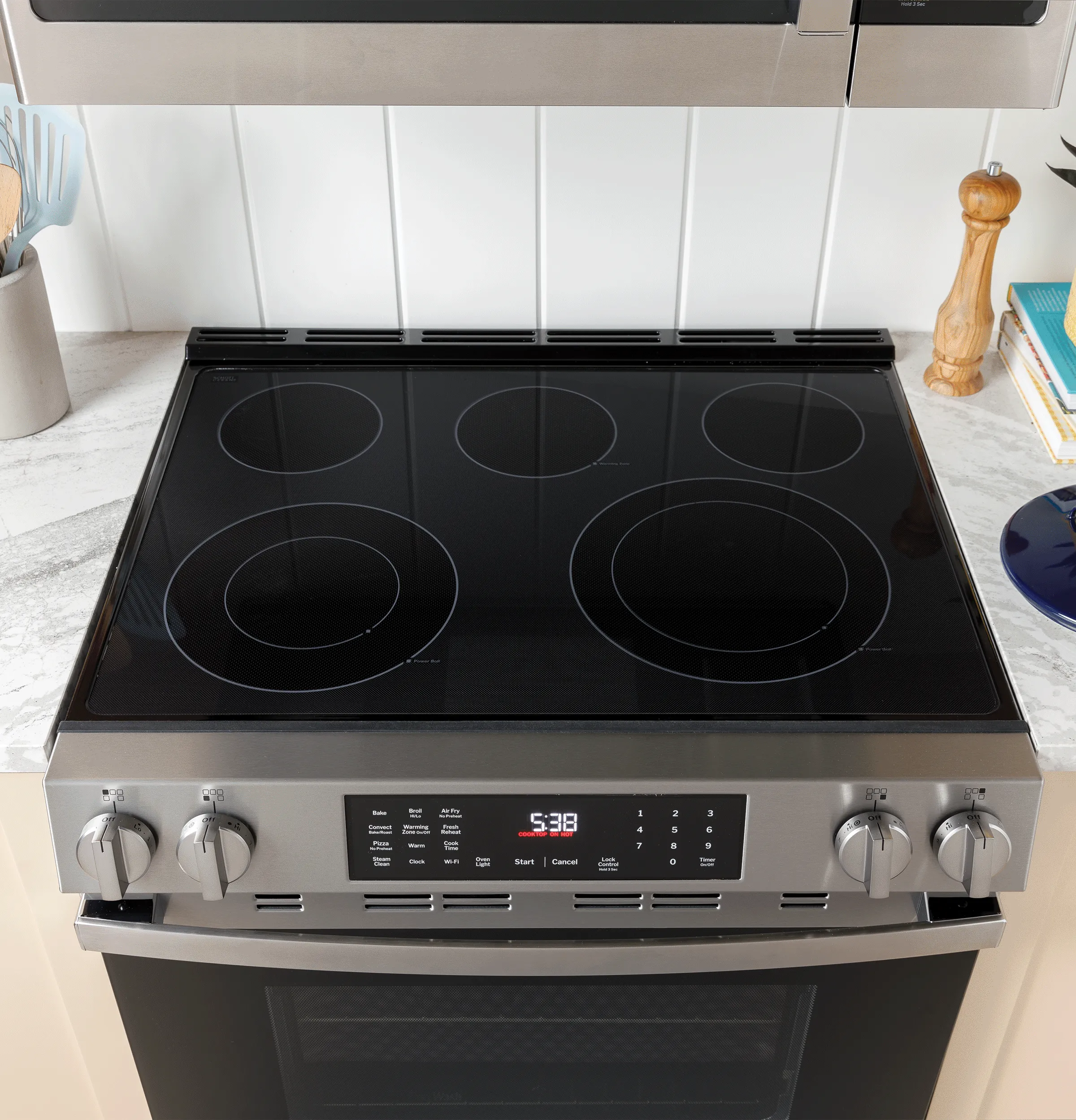 Ge Appliances GRF500PVWW Ge? 30" Free-Standing Electric Range
