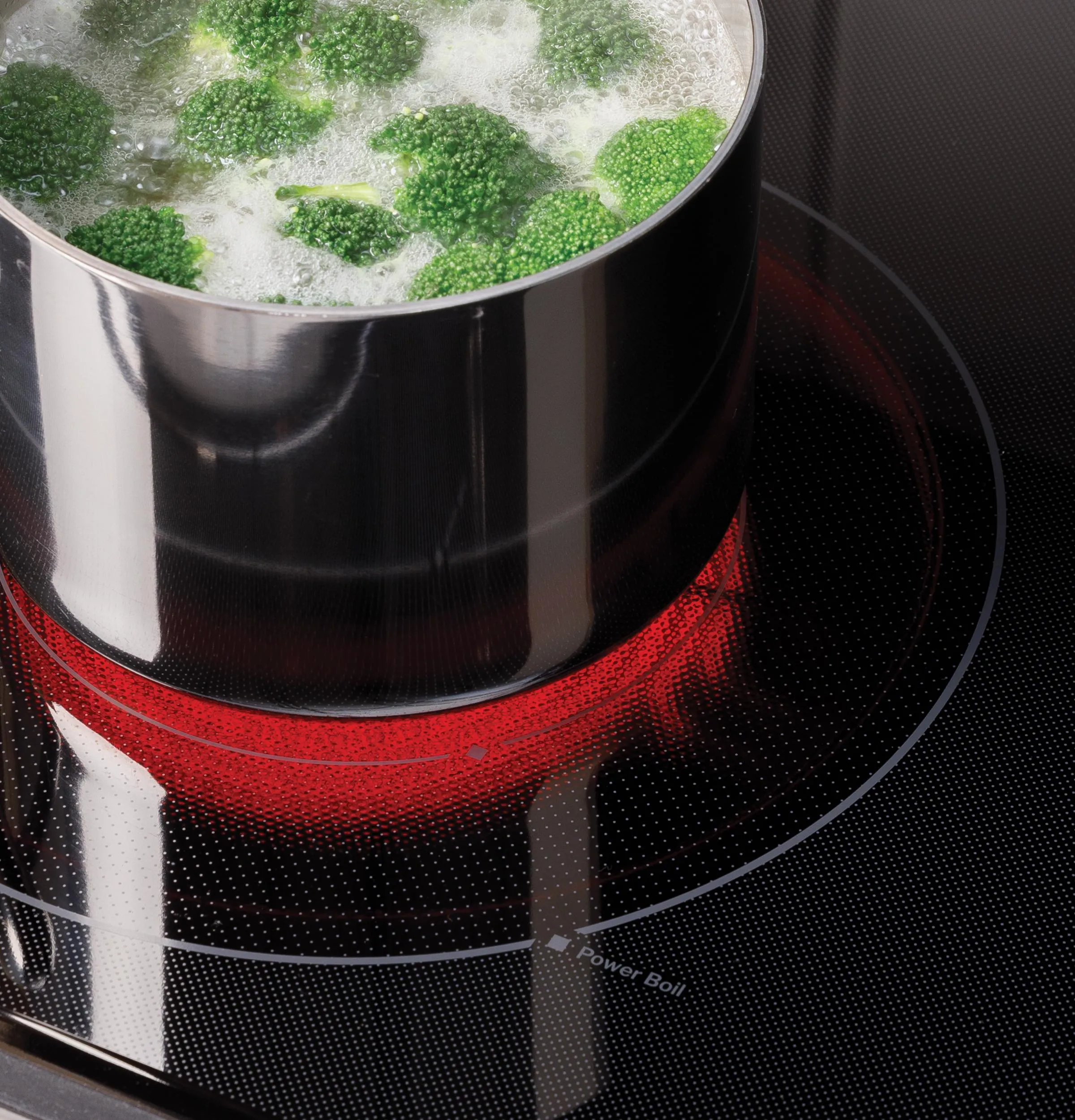 Ge Appliances GRF500SVSS Ge? Energy Star? 30" Free-Standing Electric Range With Crisp Mode