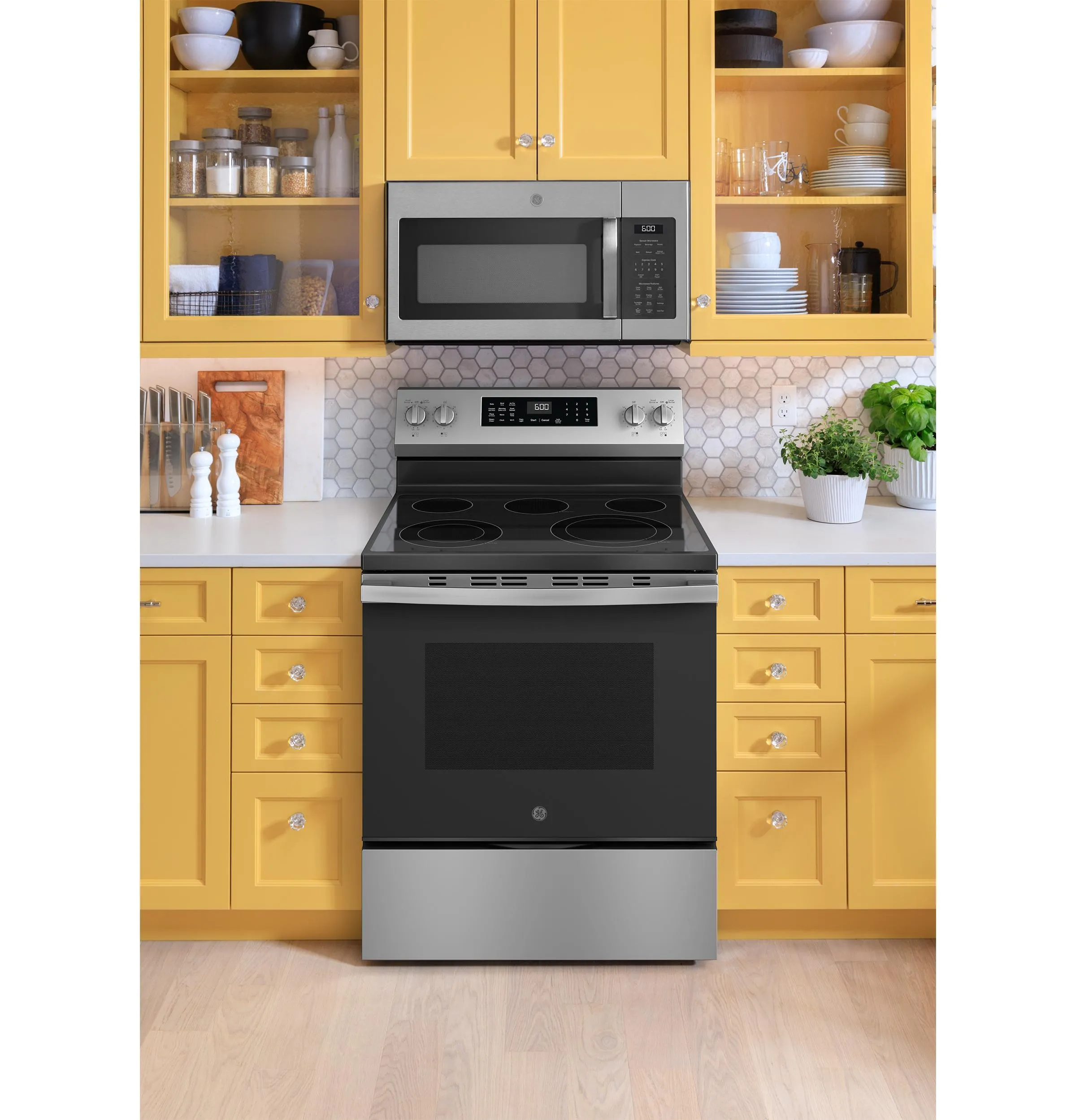Ge Appliances GRF600AVSS Ge? 30" Free-Standing Electric Convection Range With No Preheat Air Fry And Easywash&#8482; Oven Tray