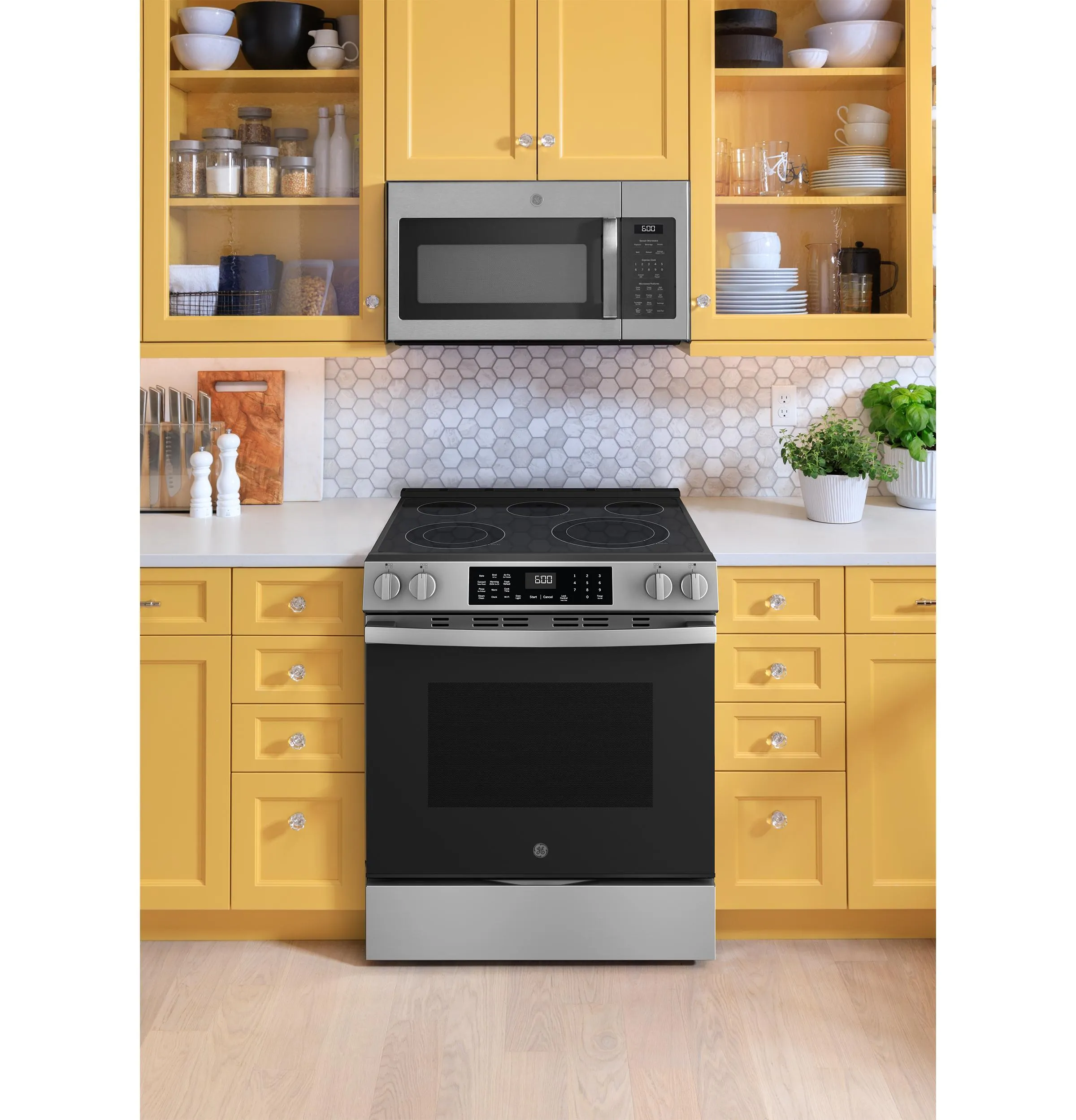 Ge Appliances GRS600AVFS Ge? 30" Slide-In Electric Convection Range With No Preheat Air Fry And Easywash&#8482; Oven Tray