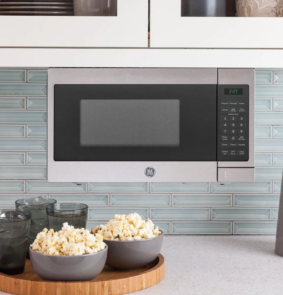 Ge Appliances JEM3072SHSS Ge 0.7 Cu. Ft. Capacity Countertop Microwave Oven