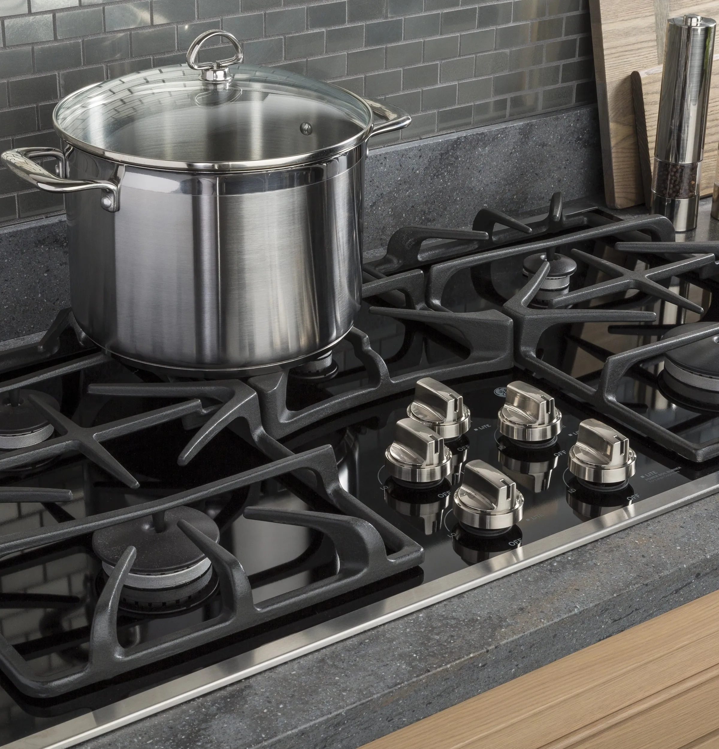Ge Appliances JGP5536DLBB Ge 36" Built-In Gas On Glass Cooktop With 5 Burners And Dishwasher Safe Grates