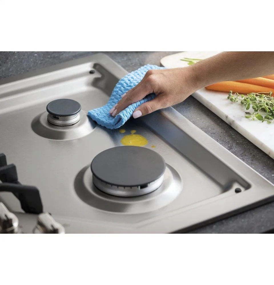 Ge Appliances PGP7030SLSS Ge Profile&#8482; 30" Built-In Gas Cooktop With 5 Burners And Optional Extra-Large Cast Iron Griddle