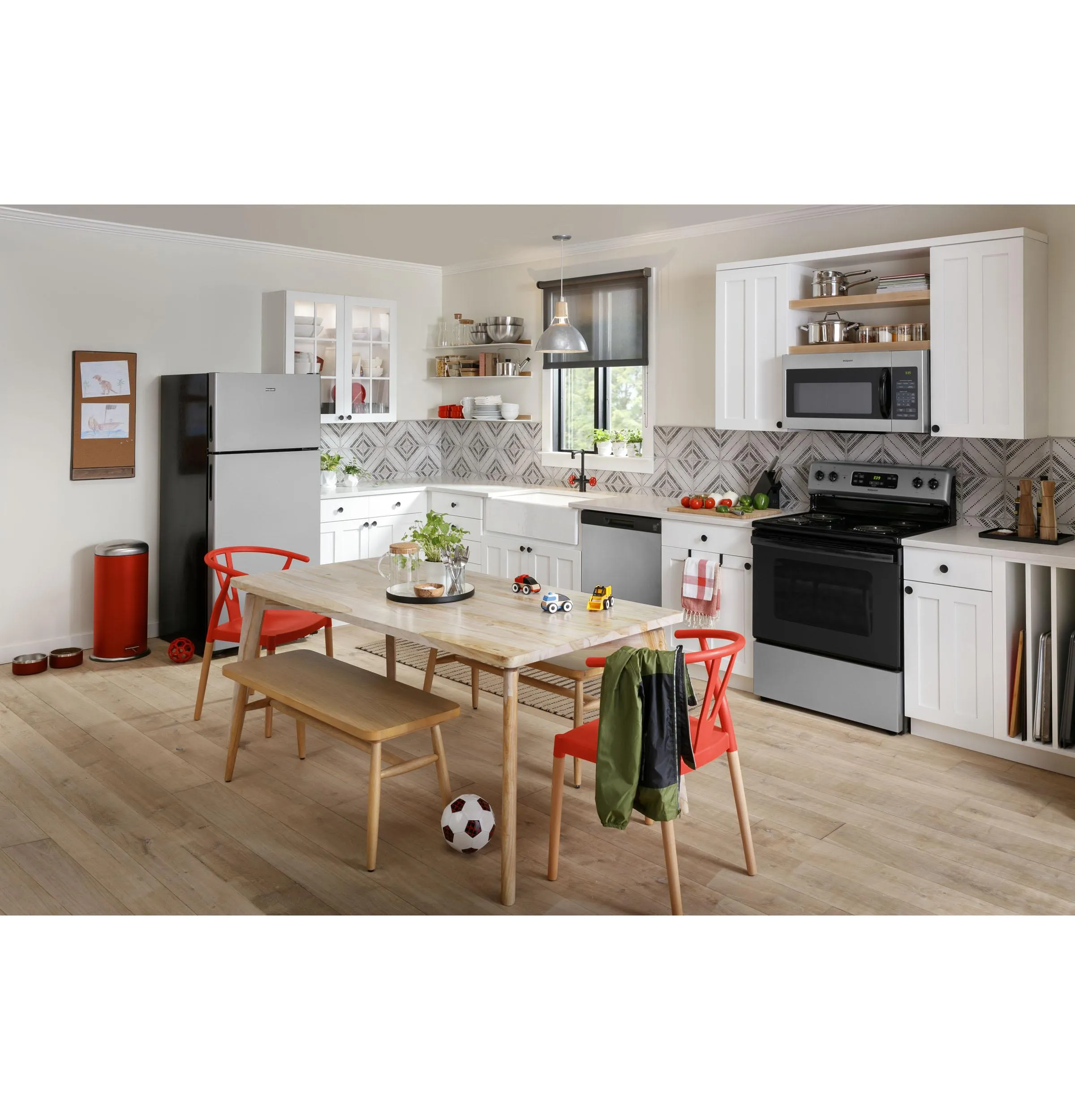 Hotpoint RVM5160MPSA Hotpoint 1.6 Cu. Ft. Over-The-Range Microwave Oven