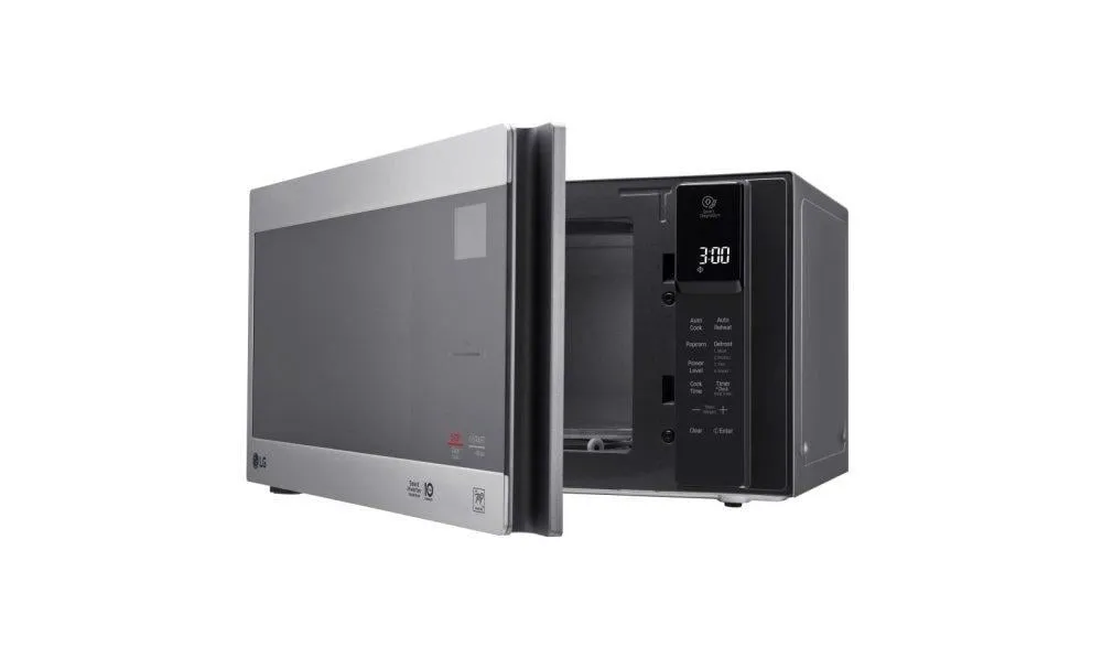 Lg LMC0975ST 0.9 Cu. Ft. Neochef&#8482; Countertop Microwave With Smart Inverter And Easyclean