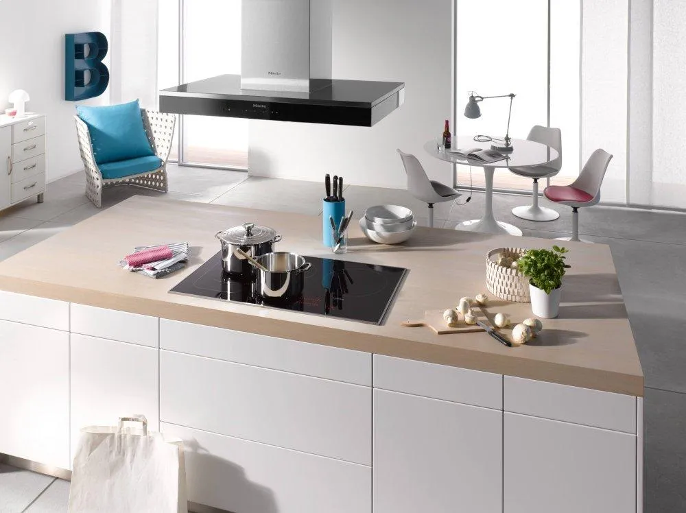 Miele KM6370STAINLESSSTEEL Km 6370 - Induction Cooktop With Powerflex Cooking Area For Maximum Versatility And Performance.