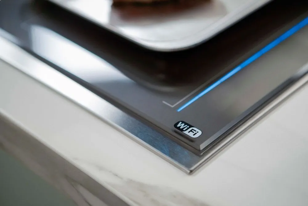 Thermador CIT36XWBB 36-Inch Masterpiece Freedom Induction Cooktop, Frameless
