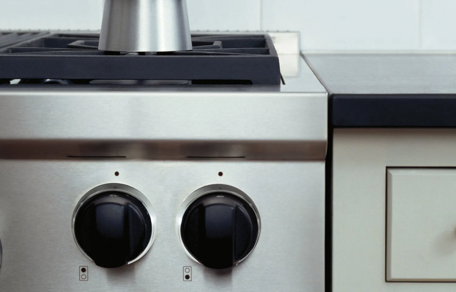 Wolf 827309 Sealed Burner Rangetop With Wok Black Knobs Range Accessories drip pans for electric ranges